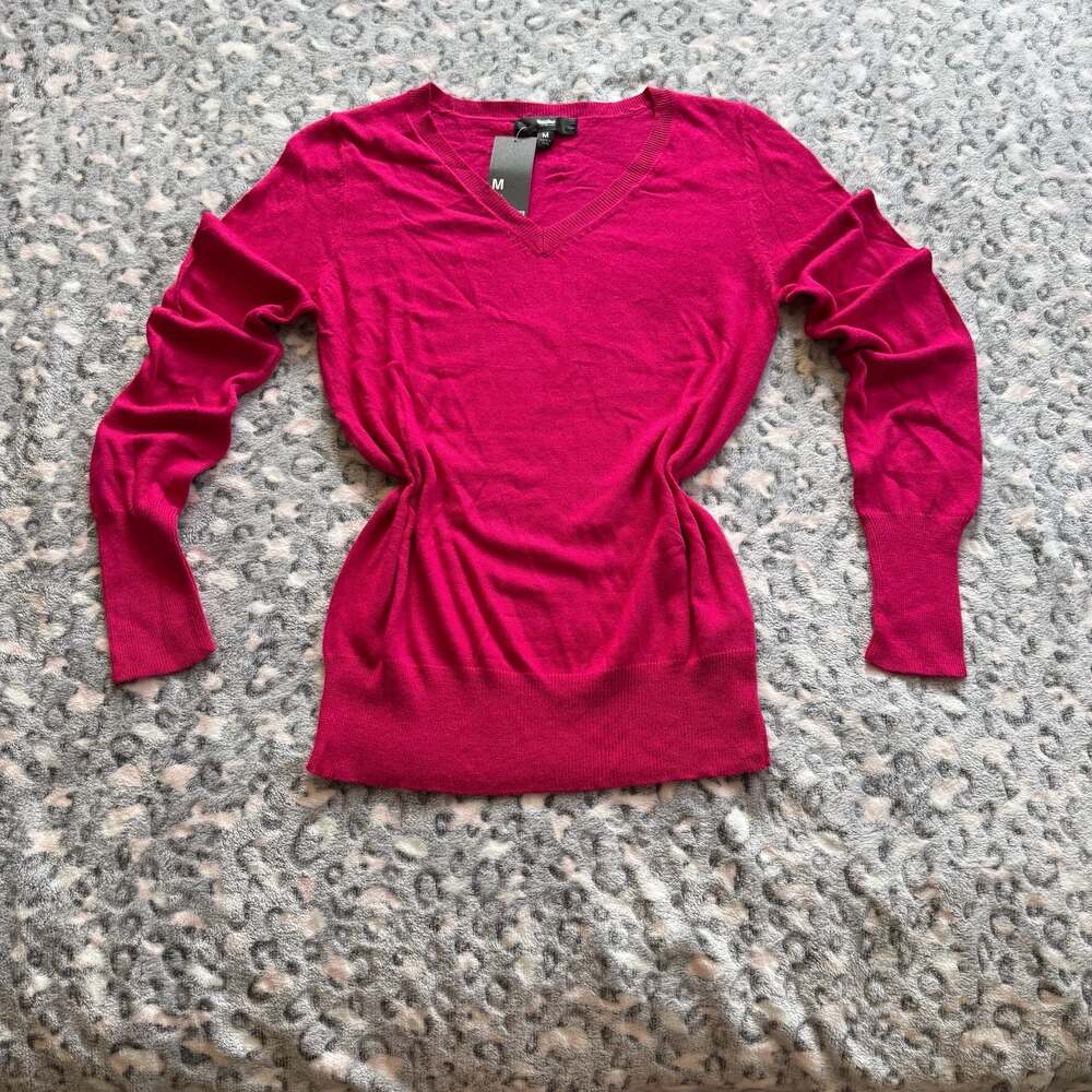 Mossimo Women's Pink V-Neck Long Sleeve Lightweight Sweater Size M